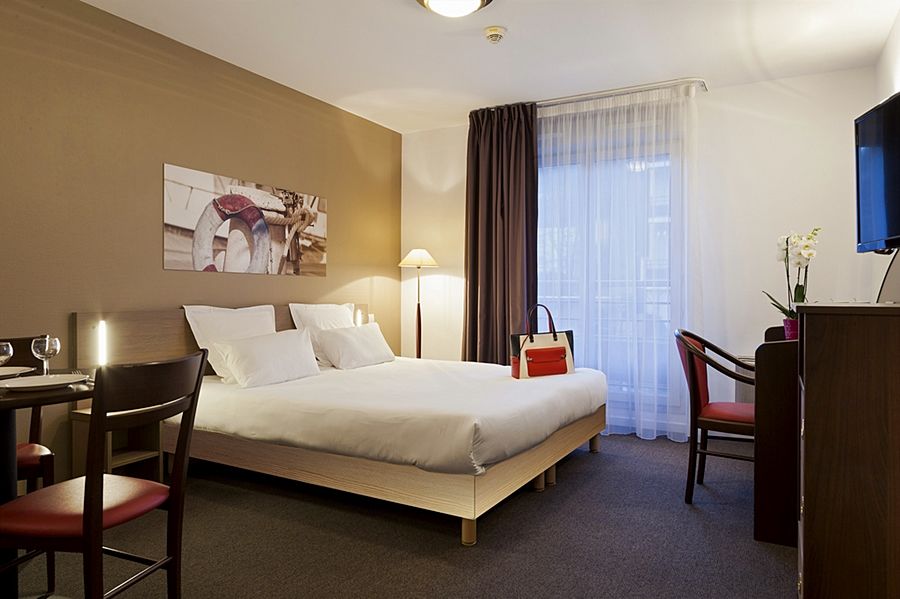 Comfort Suites Le-Port-Marly Paris Ouest Le Port-Marly Kültér fotó