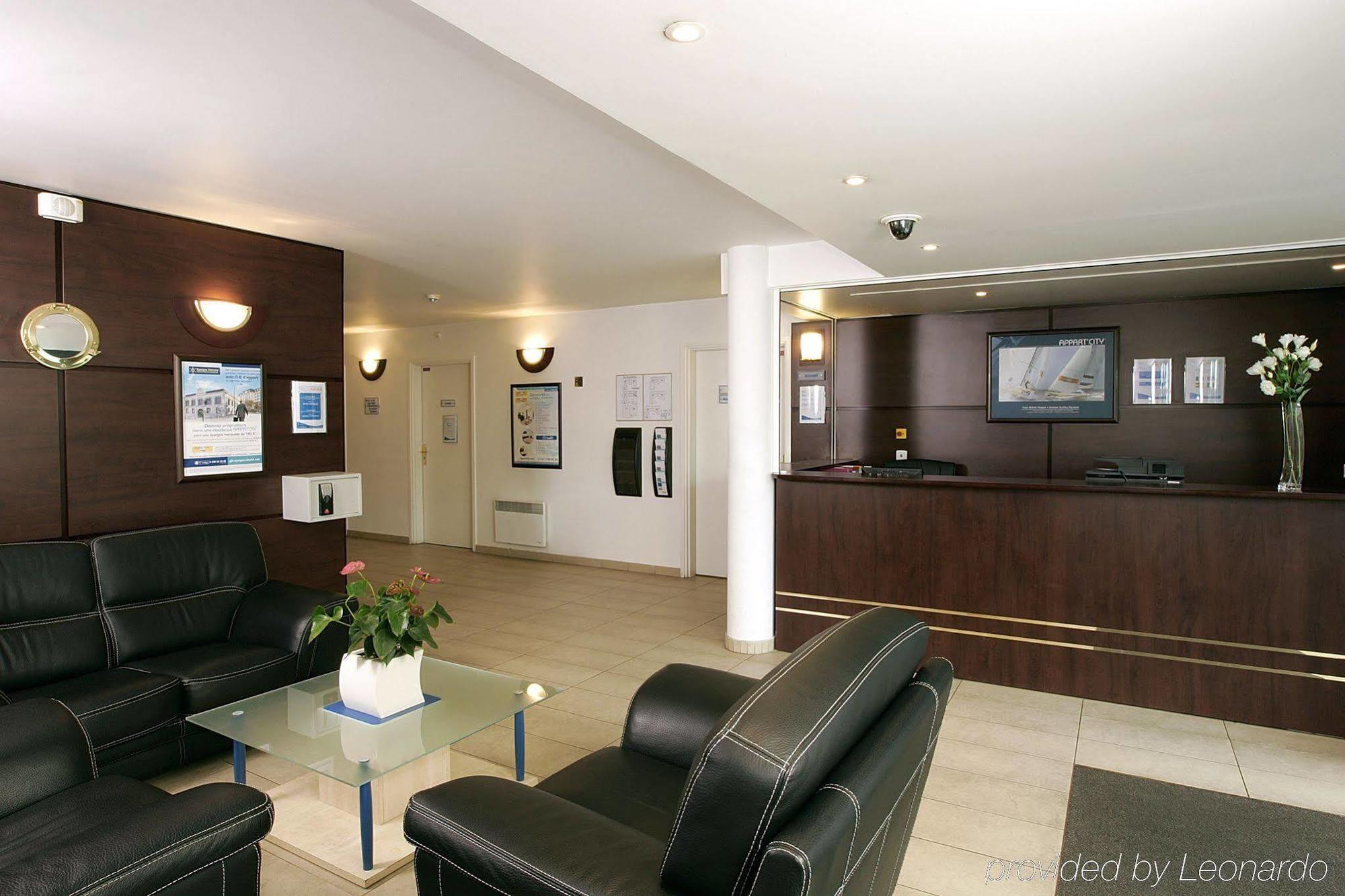 Comfort Suites Le-Port-Marly Paris Ouest Le Port-Marly Kültér fotó