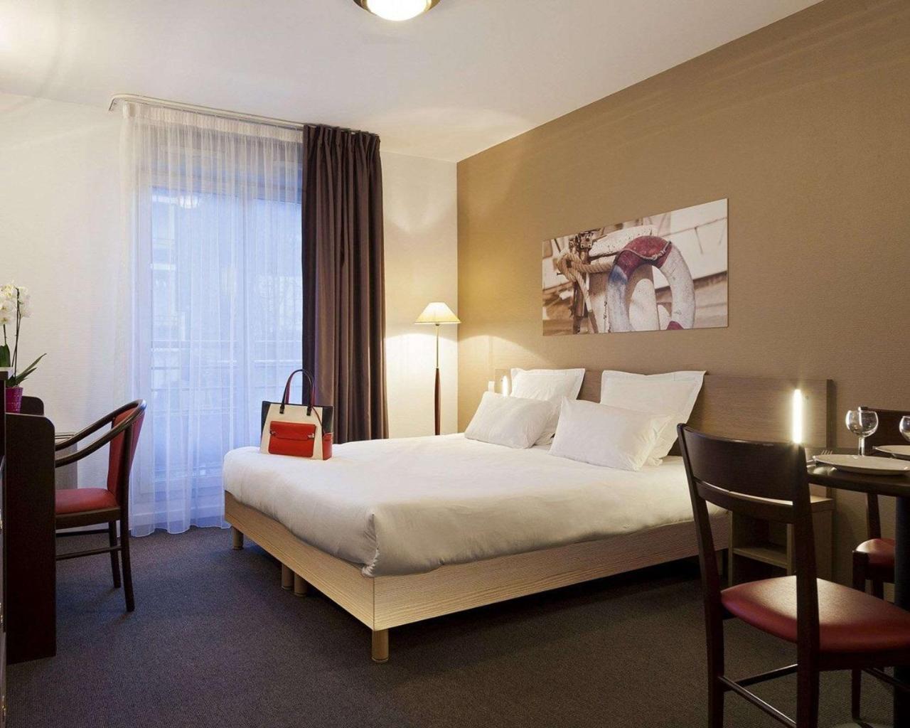 Comfort Suites Le-Port-Marly Paris Ouest Le Port-Marly Kültér fotó