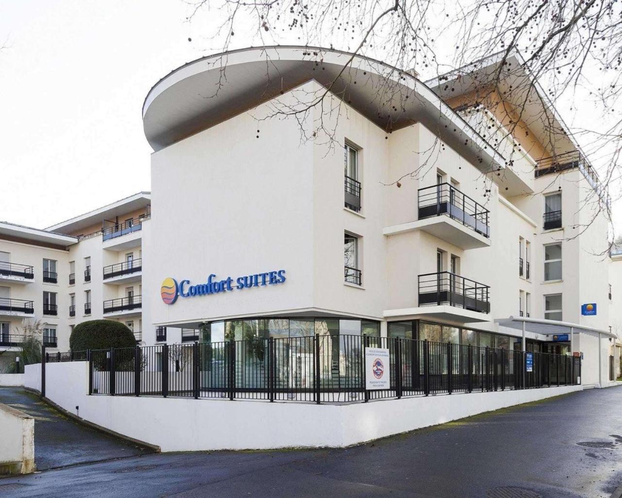 Comfort Suites Le-Port-Marly Paris Ouest Le Port-Marly Kültér fotó